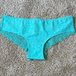 Victoria’s Secret Pink extra low rise hipster panties in size medium. NWT.